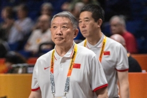 媒体人：宫鲁鸣是本场MVP 这场比赛&ldquo;改弦更张&rdquo;直接帮助女篮取胜
