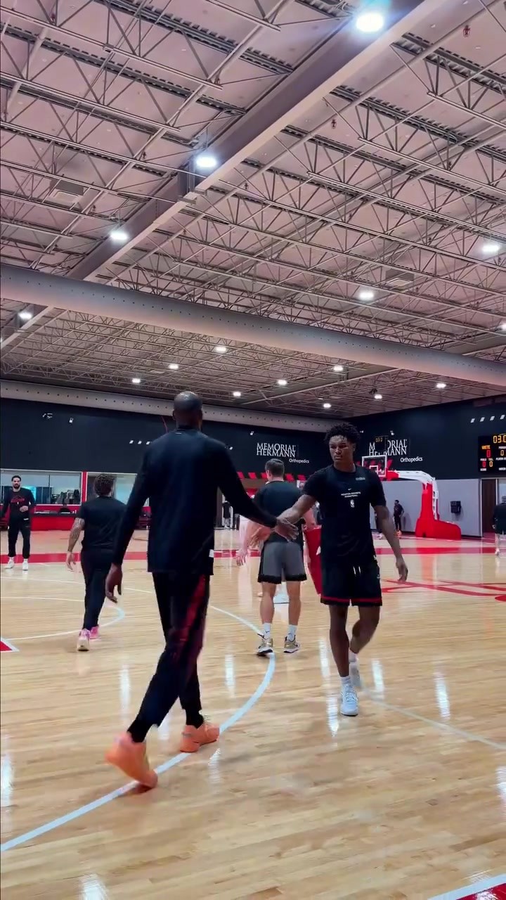 阿门加练三分连续出手稳中！持续打磨远投 丰富武器库